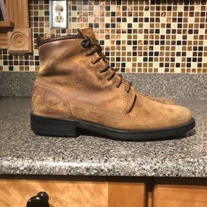 I travel Water Proof Gussted Boots